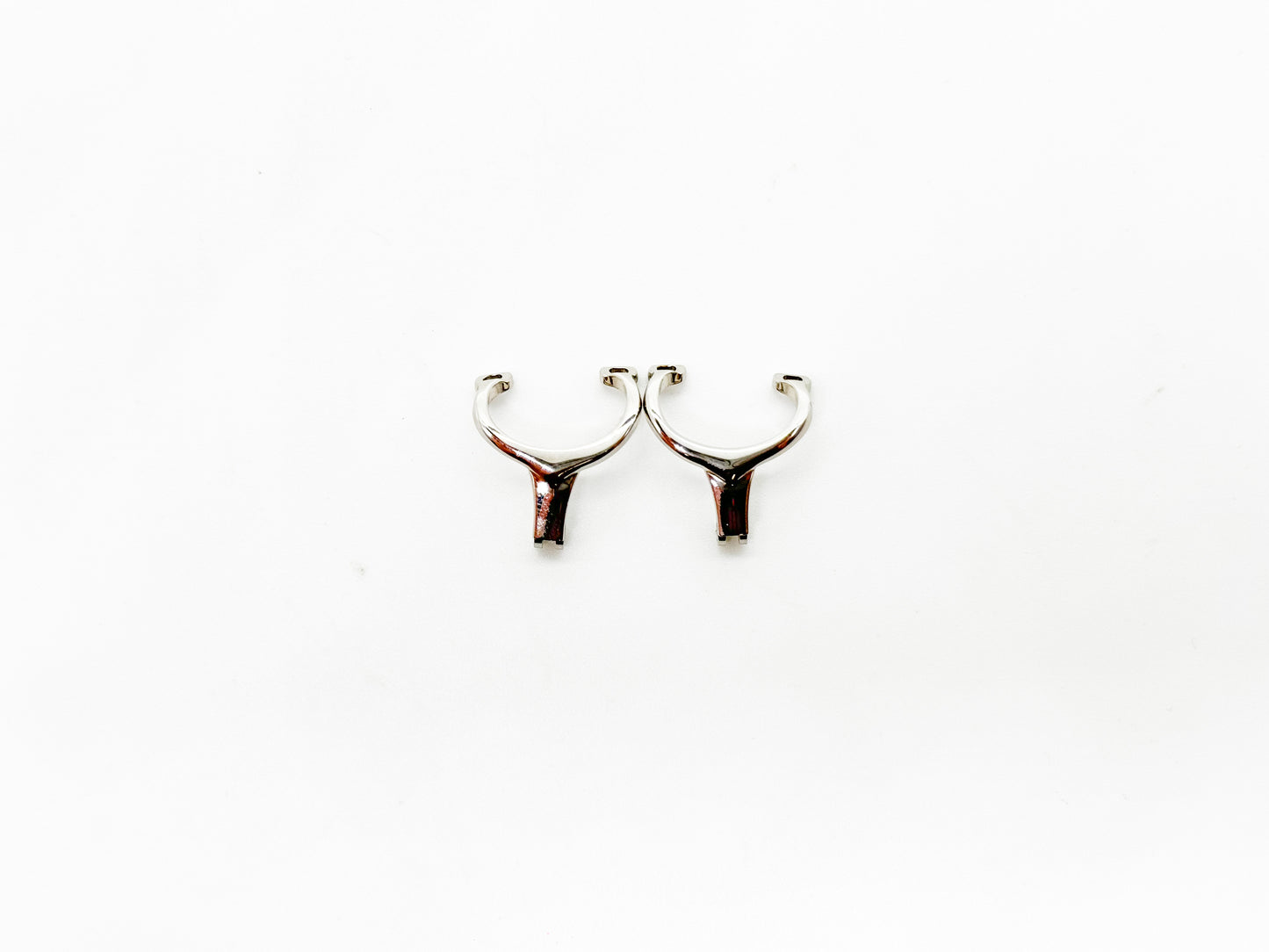 Cartier “Big C” Hinges – Silver Metal | Authentic Style