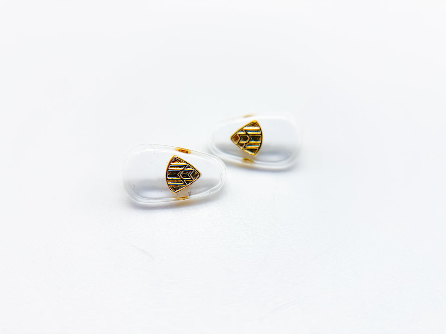 Maybach Nose Pads – Clear/Gold (2 pcs, Shield Logo Insert)